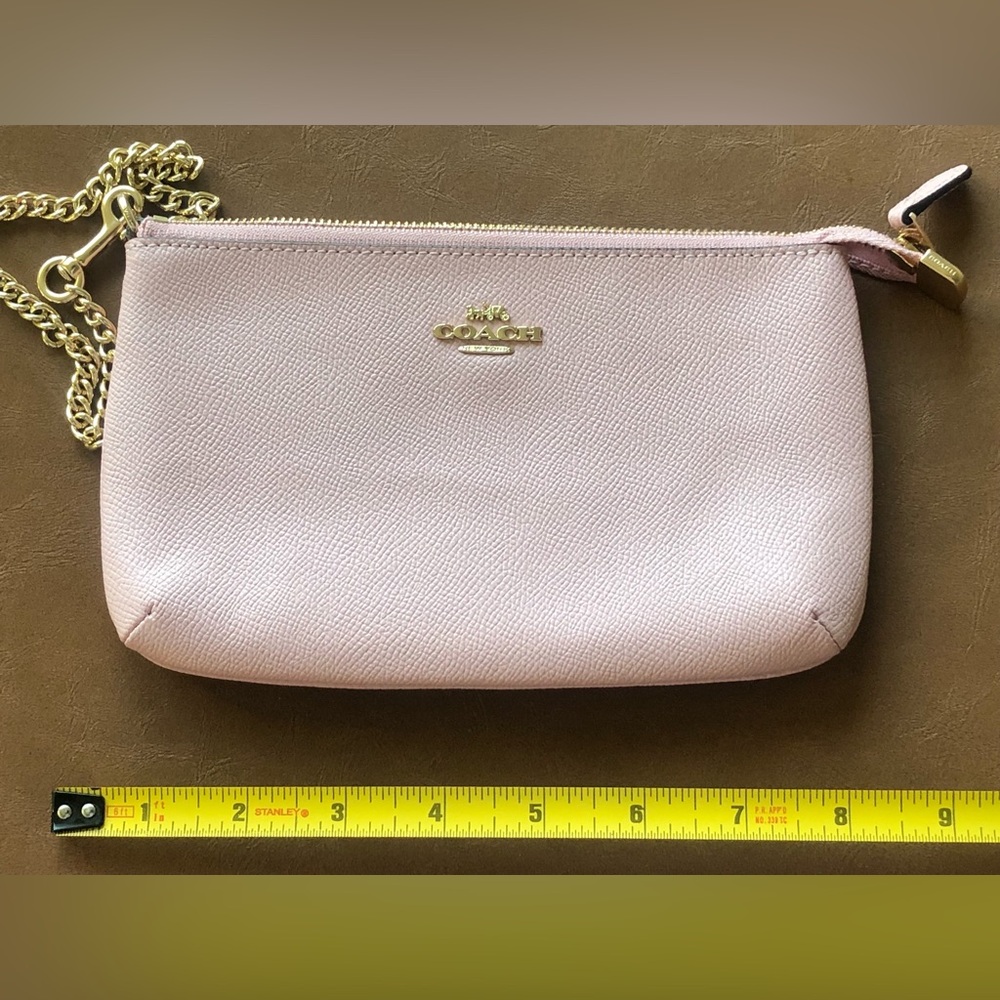 Coach Rose/Pink Leather Wristlet with Gold Chain Strap NWOT - Picture 9 of 10